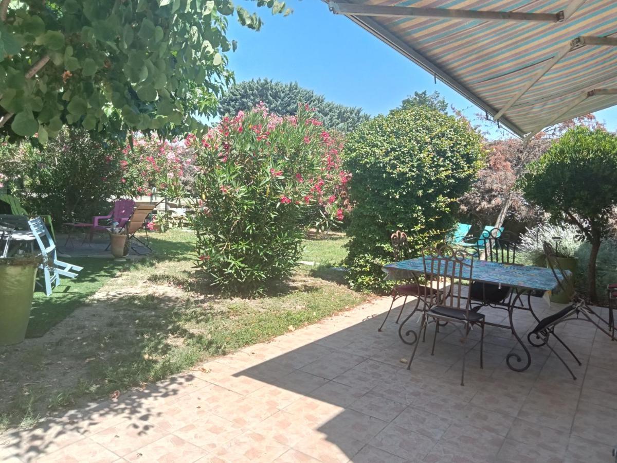 Вілла Cosy En Provence Maillane Екстер'єр фото